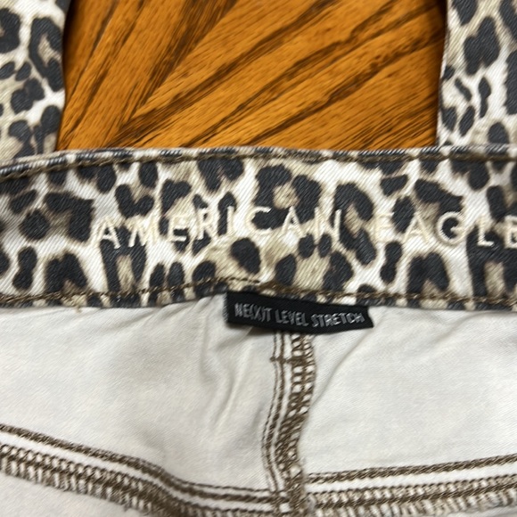 American Eagle next level stretch leopard print hi Raz checking‘s size 2 - Picture 5 of 8
